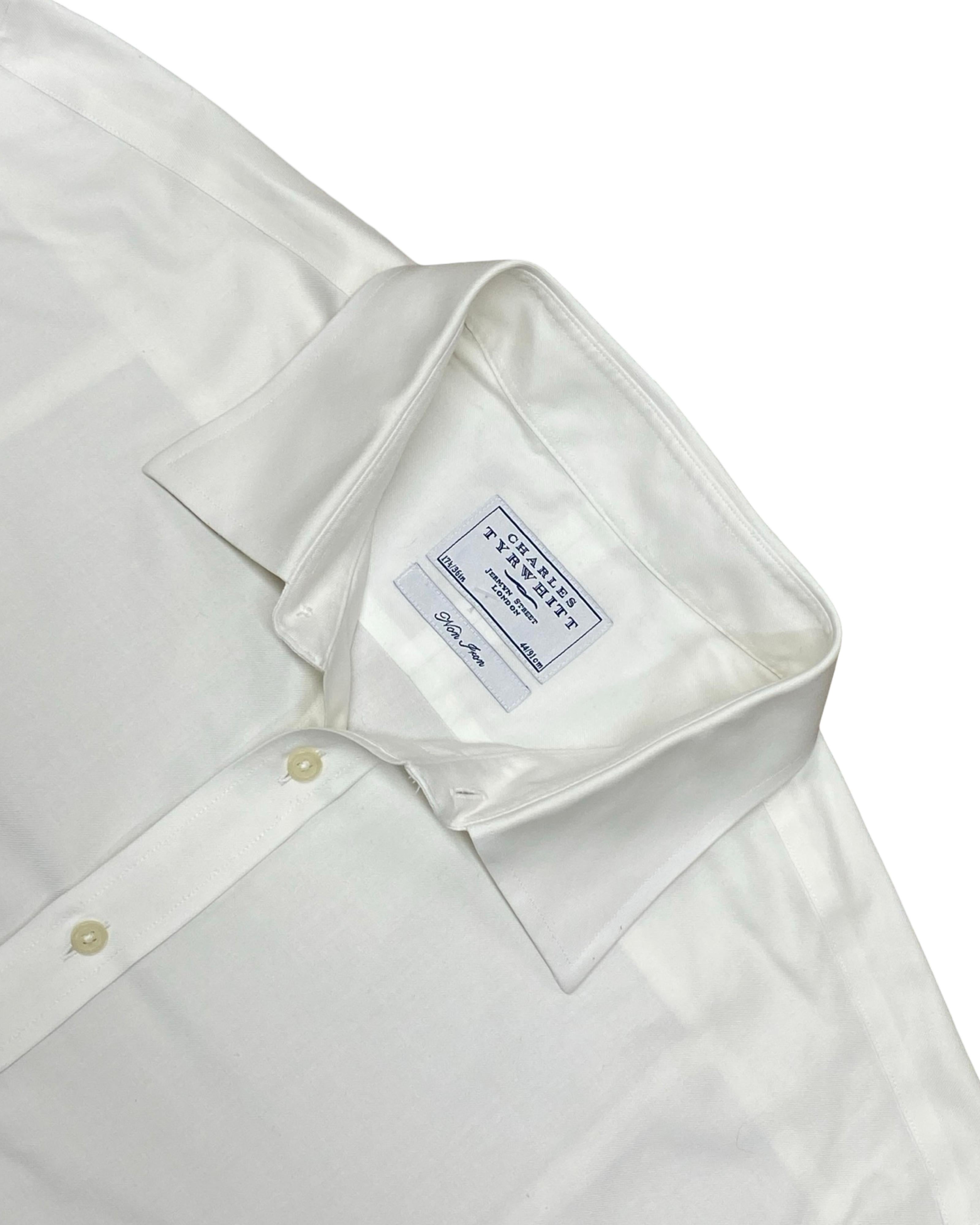 Charles Tyrwhitt White Shirt | XL | Chest 26.5”