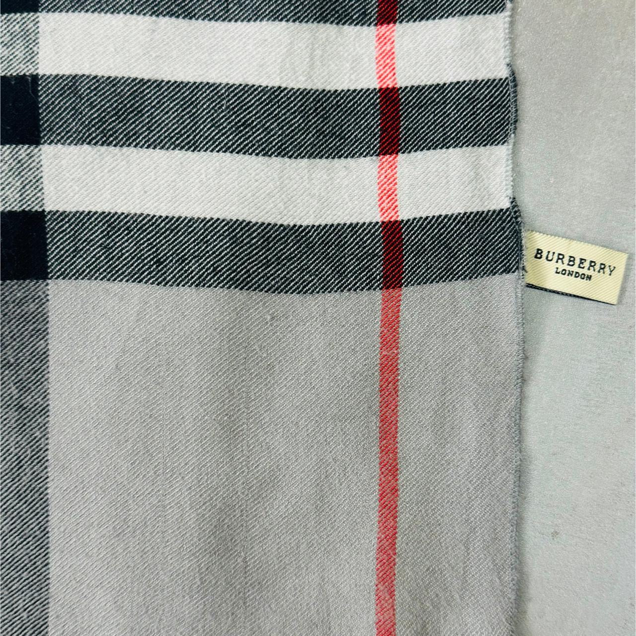 Burberry Grey Nova Check Cashmere Shawl (0014)