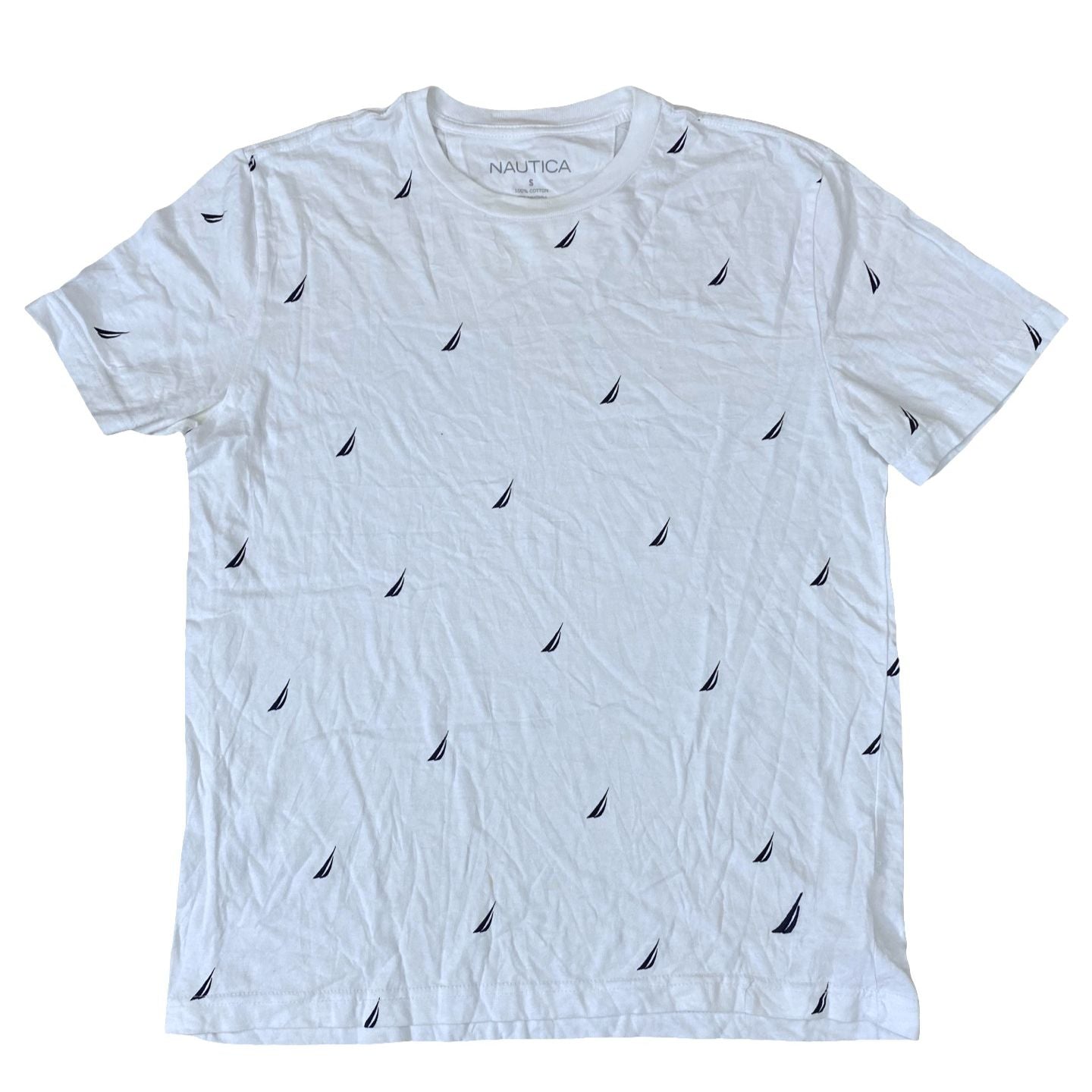 Nautica White (print) Small  Chest 20”