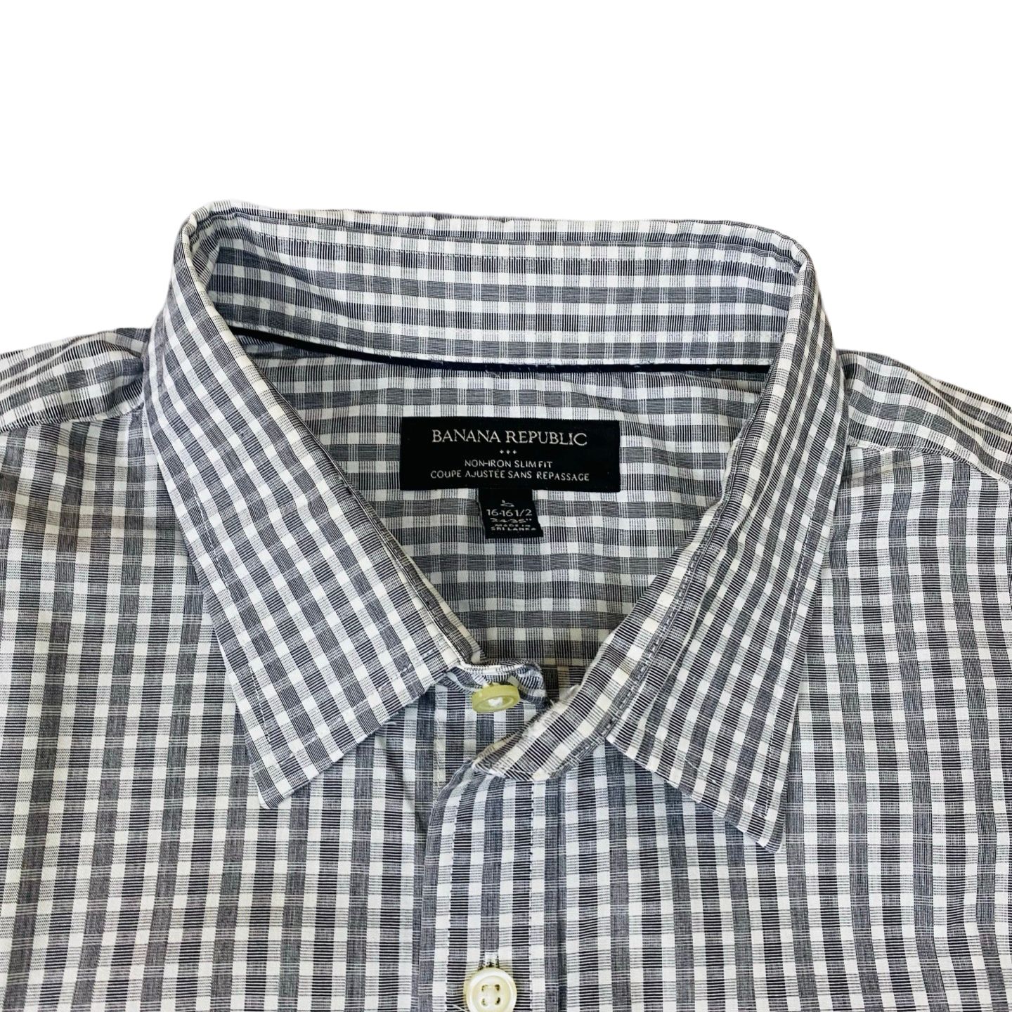 Banana republic  Grey check Large  Chest 23.5”