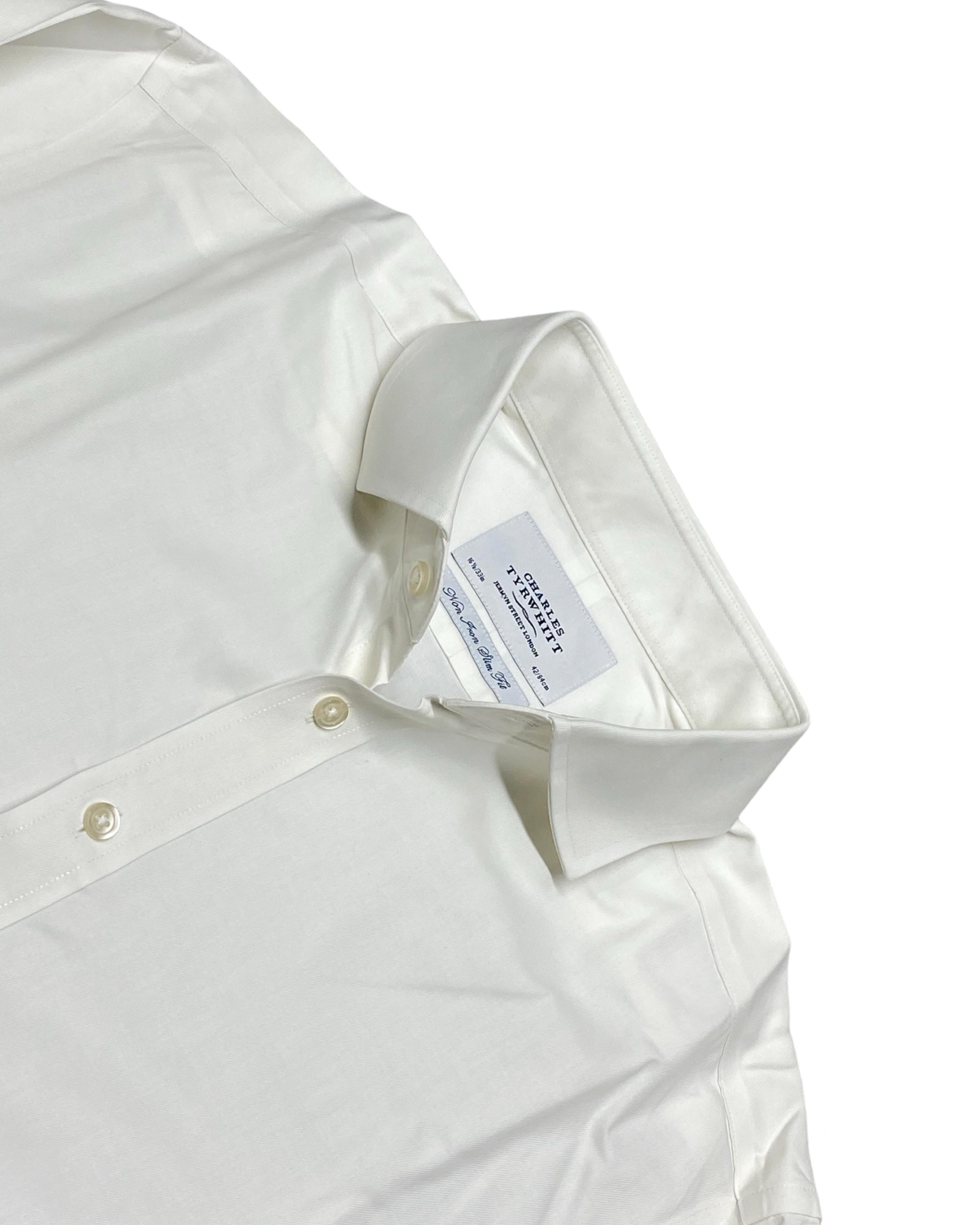 Charles Tyrwhitt White Dress Shirt | Chest 22.5” | Medium