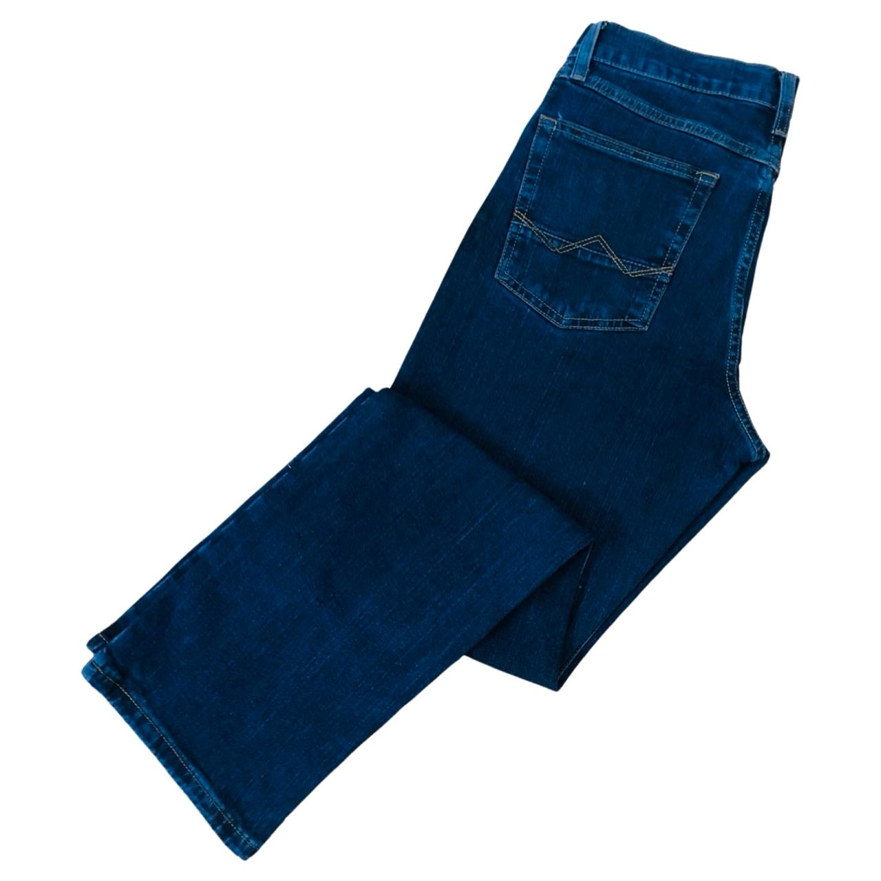 Wrangler Deep Blue  Medium Fade  Waist 29" Length 39.5"