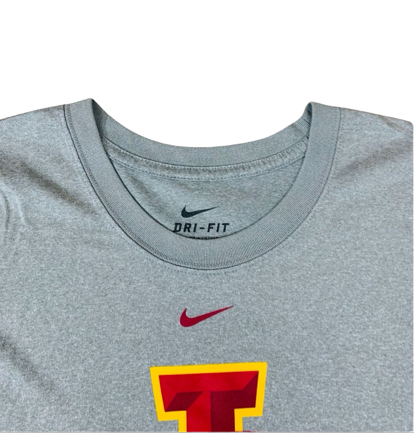 Nike (Dri-Fit) Light grey Chest  25.5” Sleeves 10”