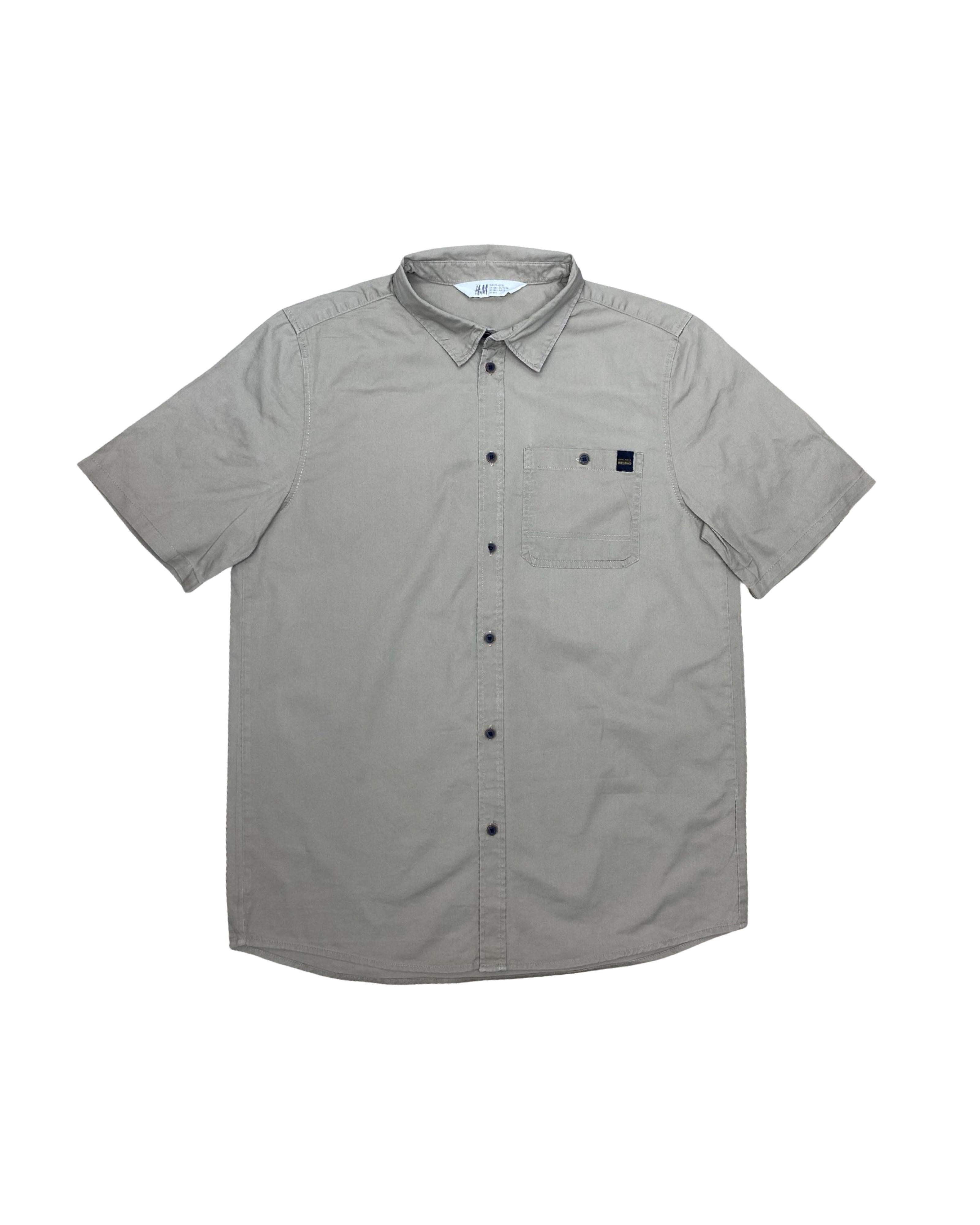H&M Gray Short-Sleeve Shirt | Small | Chest 19.5”