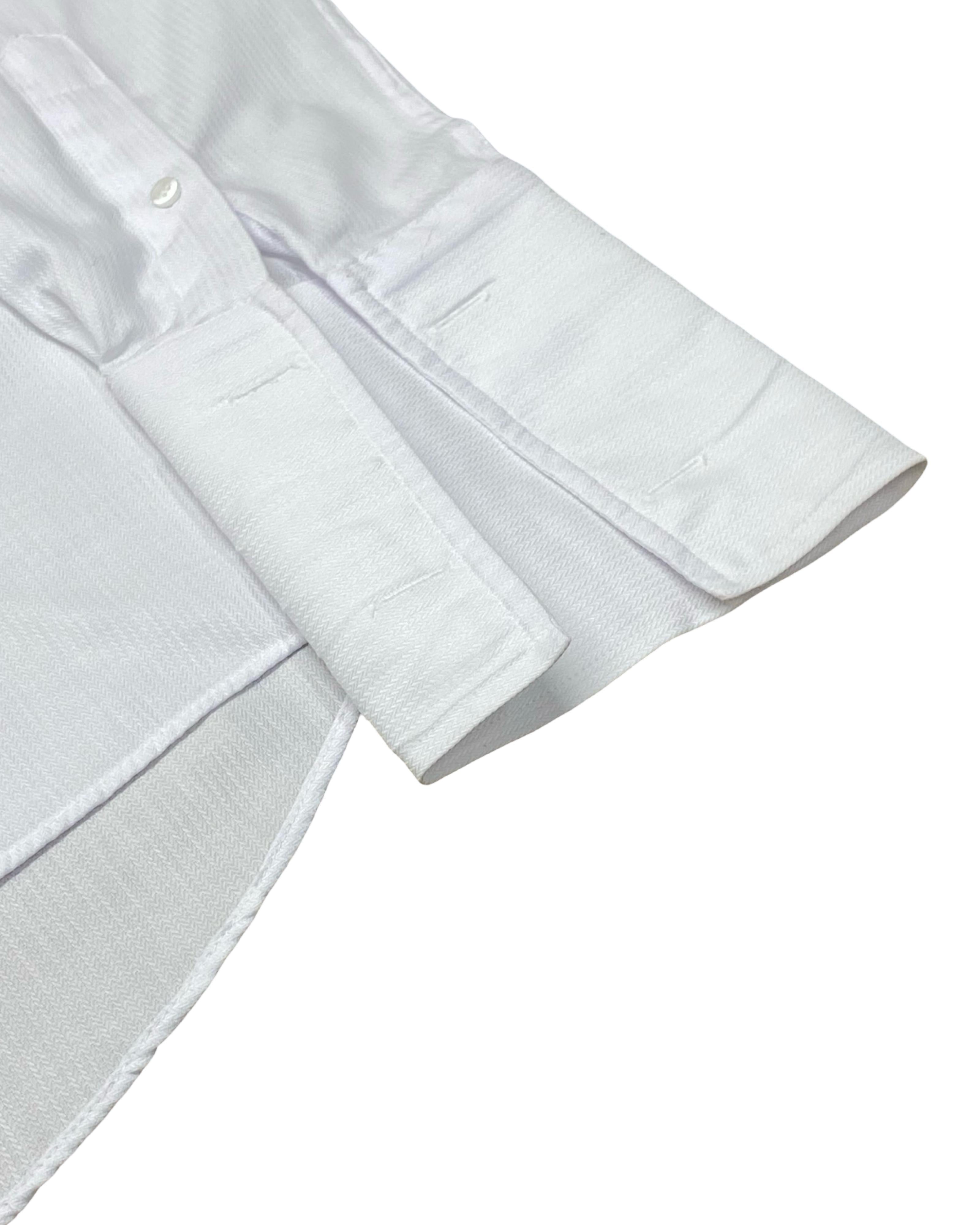 Moss White Dress Shirt | Medium | Chest 22”