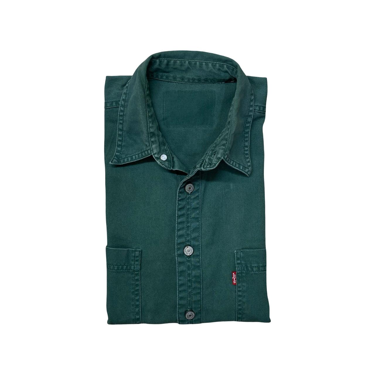 Levi’s Green Shirt | Large | Chest 24.5”