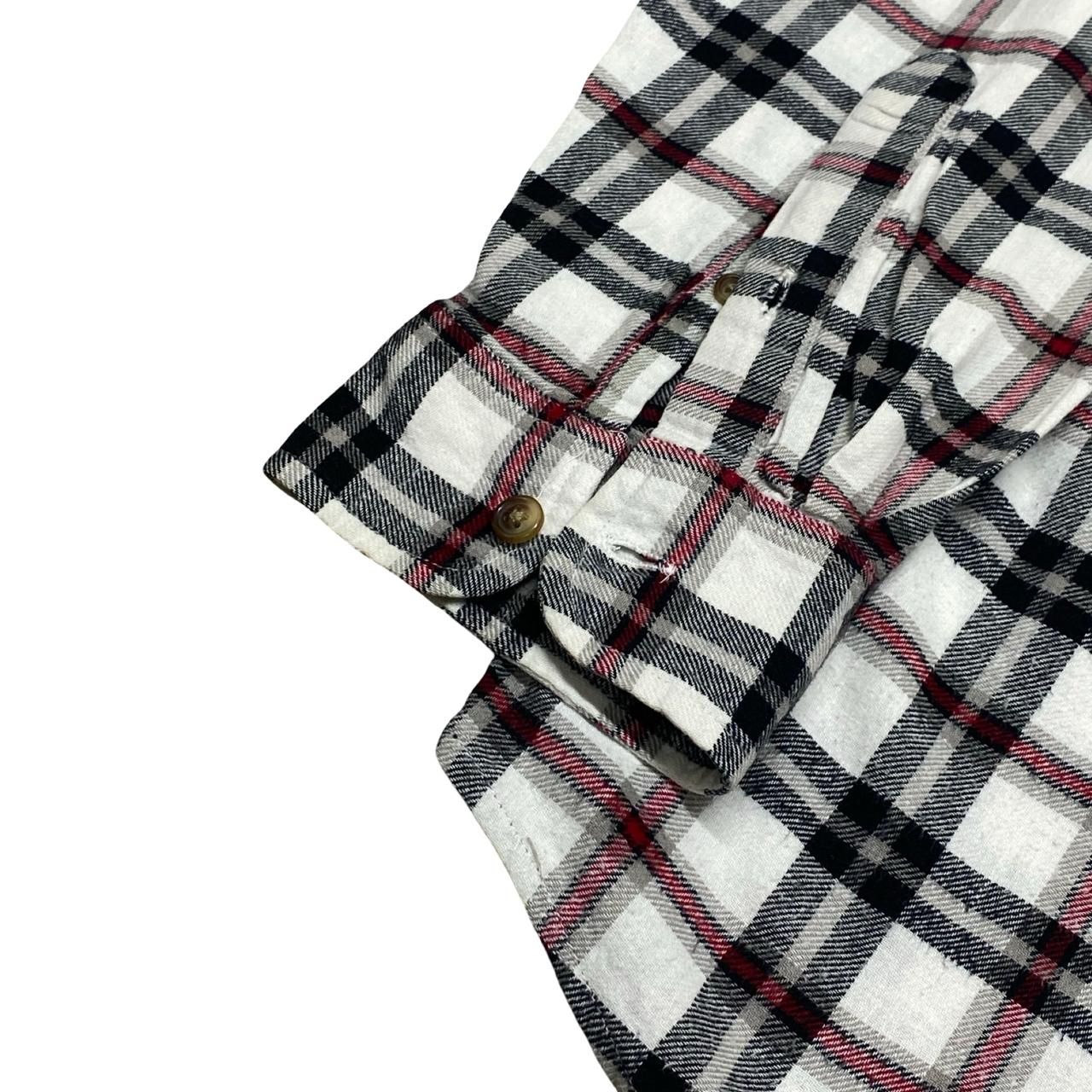 Chaps White & Black Check Shirt | Large | Chest 24”