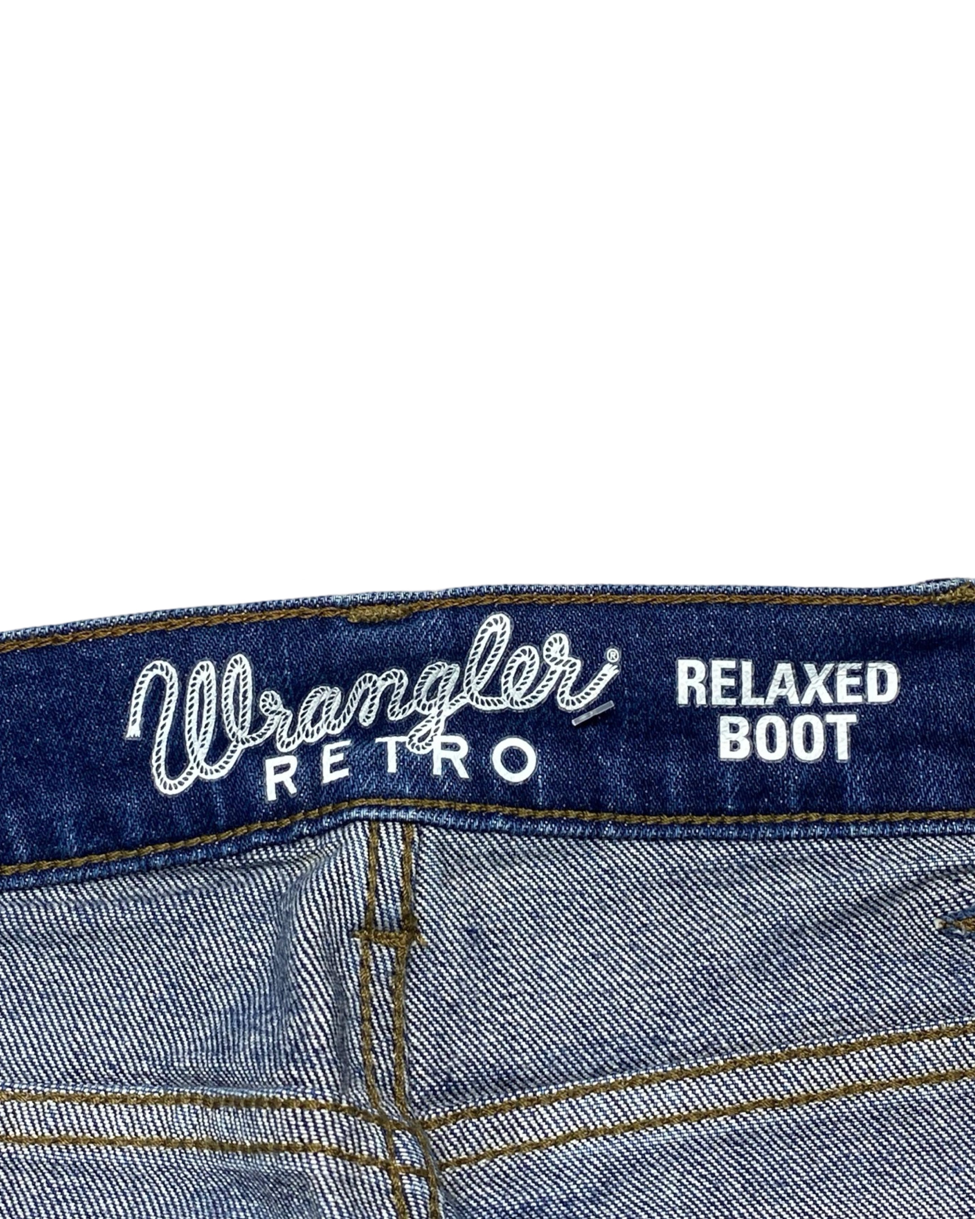 Wrangler Retro Relaxed Boot Jeans – Western Americana Classic | Waist 32” | Length 47.5”